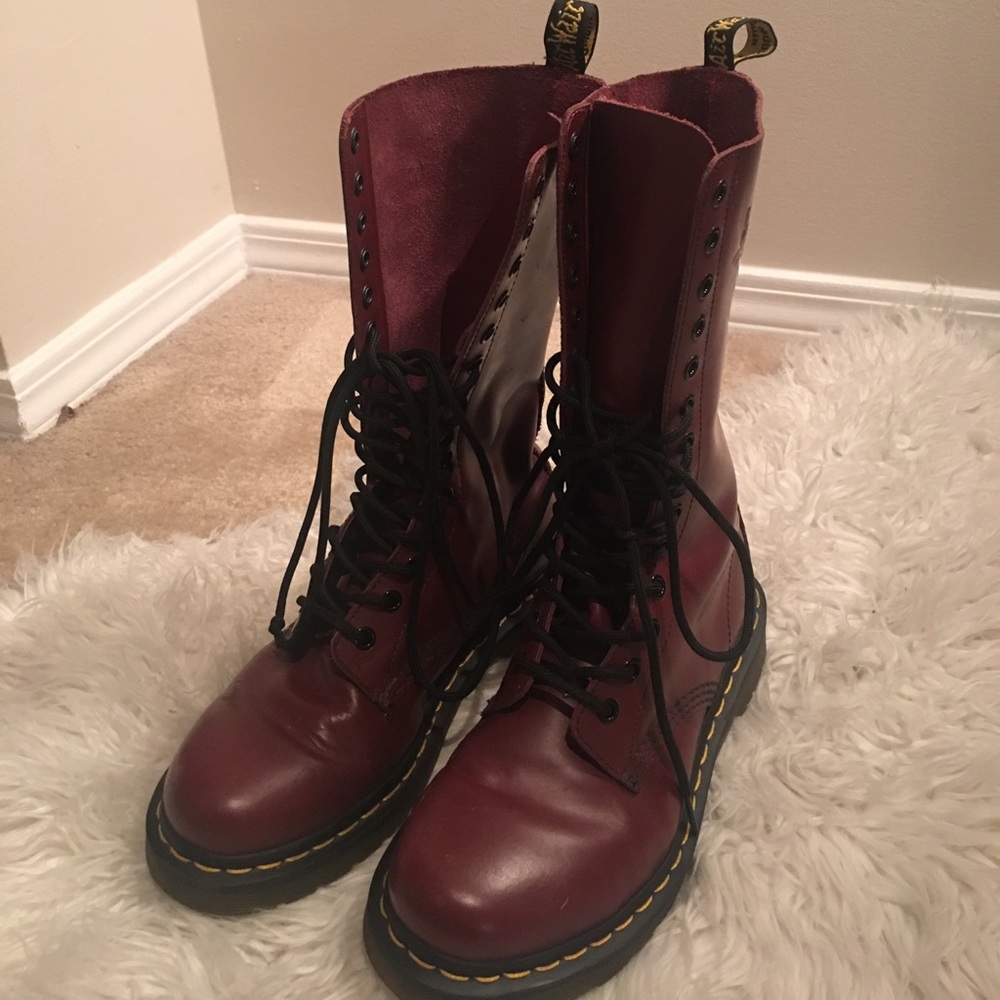 Dr. Martens 14 eyelet cherry boot.